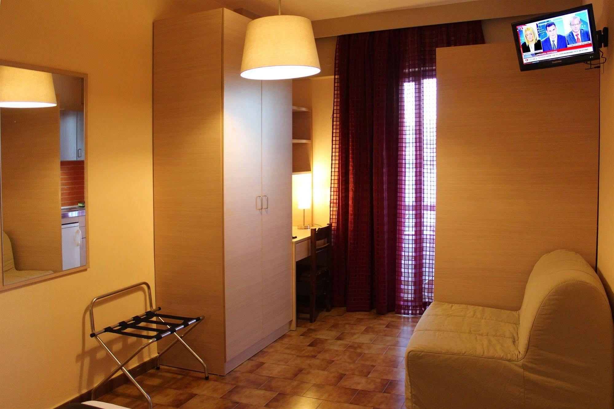 Philoxenia Hotel&Studios Rhodes City Esterno foto